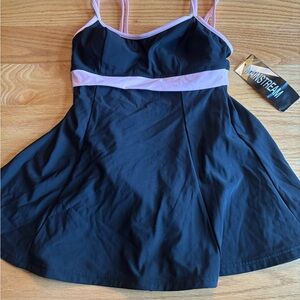 Mainstream One Piece Swim dress Size 8 Black With Pink Trim Beach Pool NWT